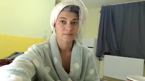 Miss Helena online show from October 2025 02:16:02 PM