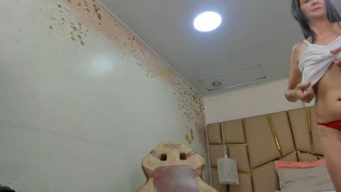 Meredith Huntt online show from April 2026 11:29:02 AM