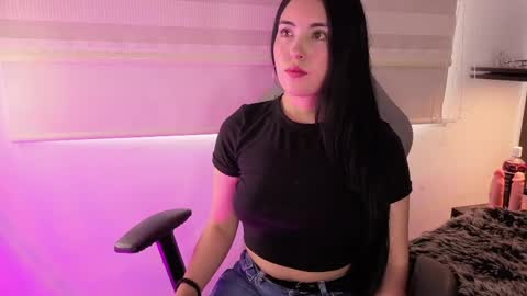 meredith_spencer online show from April 2026 08:25:02 PM