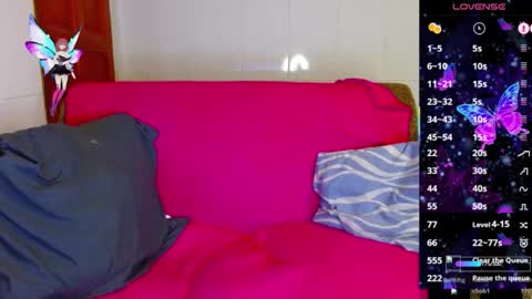 Snapshot of mereleona chatting on October 2025 01:35:01 AM Mereleona online show from October 2025 01:35:01 AM