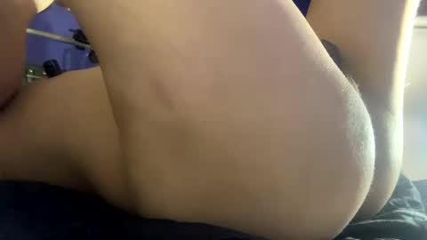 gurlnips online show from December 2024 12:05:02 PM