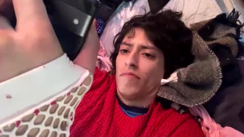 gurlnips online show from December 2024 08:47:02 PM