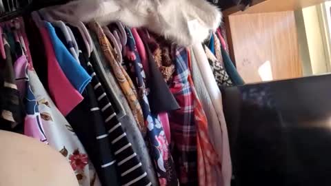 gurlnips online show from November 2025 08:42:01 PM