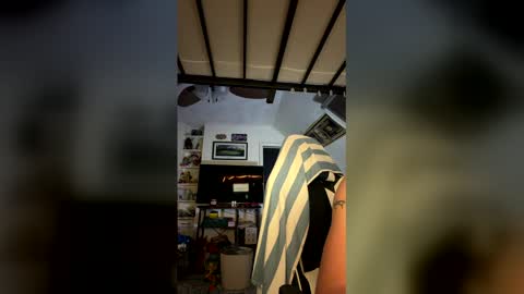 Snapshot of meridapricess chatting on May 2026 04:42:02 AM meridapricess online show from May 2026 04:42:02 AM