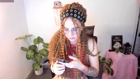 laura 3 i am independent model online show from November 2025 02:55:01 AM