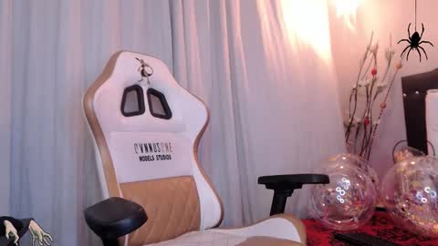 meriiiidaa online show from October 2025 04:15:01 AM