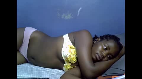 merlin_queen online show from December 2025 06:23:01 PM