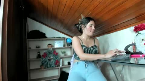 Merlina online show from December 2024 11:45:01 PM