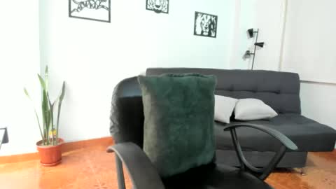 Merlina online show from May 2026 04:26:01 PM