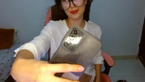 Snapshot of merly_14 chatting on June 2026 04:06:01 AM merly_14 online show from June 2026 04:06:01 AM