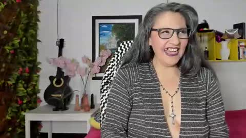 Snapshot of merlyna_goldens chatting on January 2025 06:56:02 AM My next birthday is December 11th. online show from January 2025 06:56:02 AM