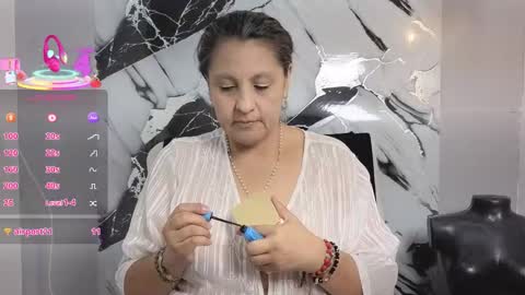 Snapshot of merlyna_goldens chatting on September 2025 12:43:01 AM My next birthday is December 11th. online show from September 2025 12:43:01 AM