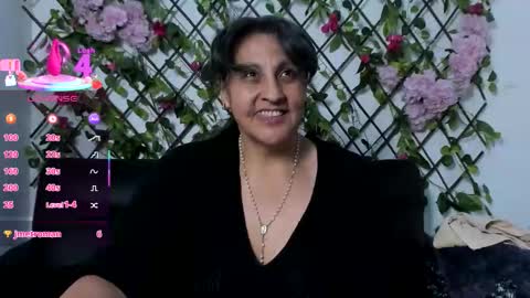 Snapshot of merlyna_goldens chatting on October 2025 11:39:02 PM My next birthday is December 11th. online show from October 2025 11:39:02 PM