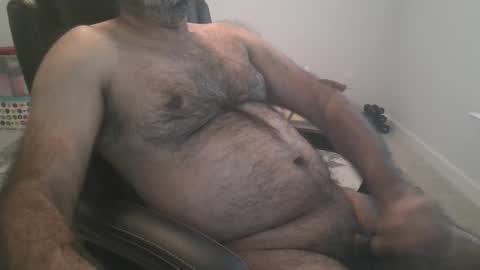 Snapshot of metter26 chatting on December 2024 08:25:02 PM atx guy online show from December 2024 08:25:02 PM