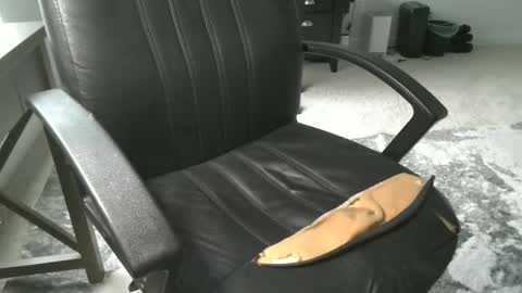 Snapshot of metter26 chatting on January 2025 09:25:01 PM atx guy online show from January 2025 09:25:01 PM