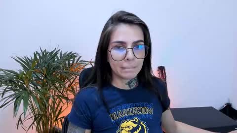 Meurif online show from February 2025 06:42:02 PM