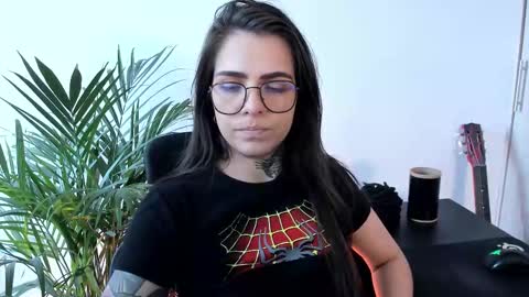 Meurif online show from September 2025 06:08:02 PM