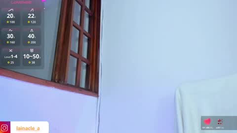 Snapshot of mexitalyguitarist chatting on October 2025 04:12:01 AM Booniee online show from October 2025 04:12:01 AM