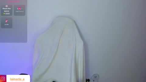 Snapshot of mexitalyguitarist chatting on November 2025 04:43:02 AM Booniee online show from November 2025 04:43:02 AM