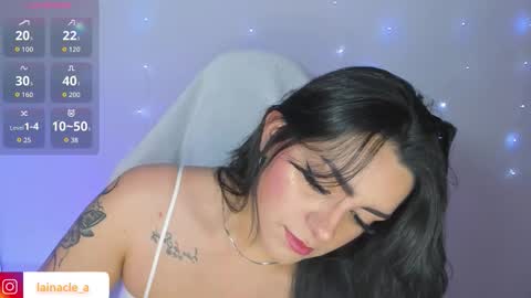 Snapshot of mexitalyguitarist chatting on December 2025 04:40:02 AM Booniee online show from December 2025 04:40:02 AM