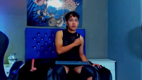 mexwilliams online show from November 2025 01:22:01 PM