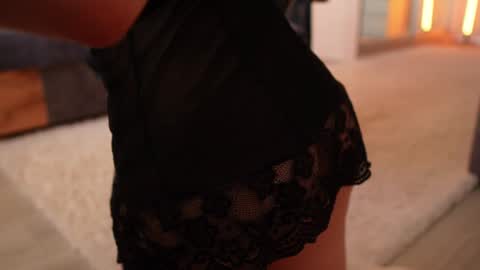 meza sofia online show from September 2025 12:32:02 AM