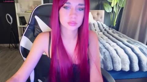 vollmond online show from October 2025 07:27:02 AM