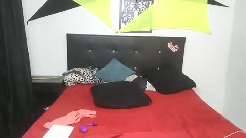 mhia1972 online show from March 2026 03:38:02 PM