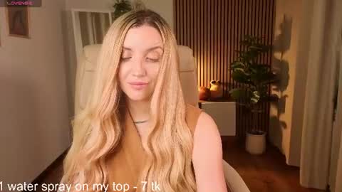 Snapshot of mi1a_ chatting on June 2026 08:39:01 AM mi1a_ online show from June 2026 08:39:01 AM