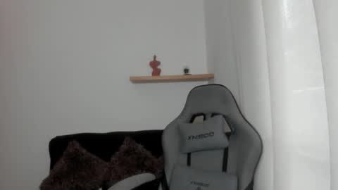 Snapshot of mi_suk1 chatting on January 2026 10:01:01 PM mi suk1 online show from January 2026 10:01:01 PM