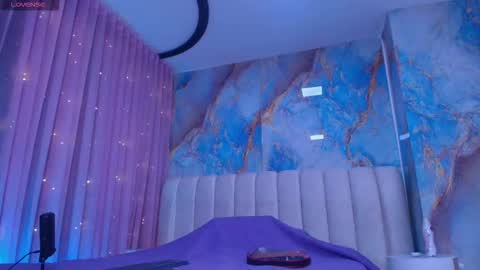 Emi online show from March 2026 07:24:02 PM