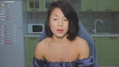 Mia online show from February 2026 11:36:02 PM