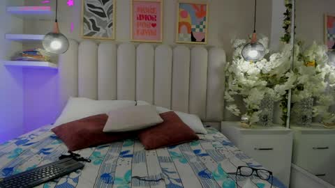 mia__bailey_ online show from March 2026 03:23:02 AM