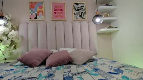 mia__bailey_ online show from April 2026 03:04:02 AM