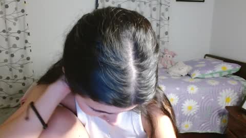 Mia online show from February 2025 04:48:02 AM