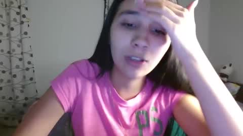 Mia online show from March 2025 01:05:01 AM