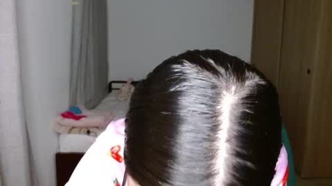 Mia online show from November 2025 01:29:01 AM