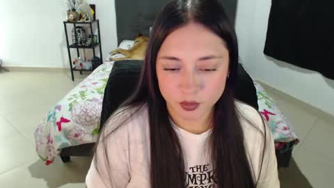 mia online show from December 2024 11:57:01 PM