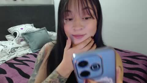 mia online show from January 2025 01:32:01 AM