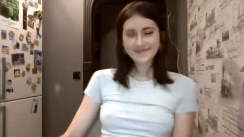 Snapshot of mia_beauti_live chatting on July 2026 12:23:01 PM mia_beauti_live online show from July 2026 12:23:01 PM