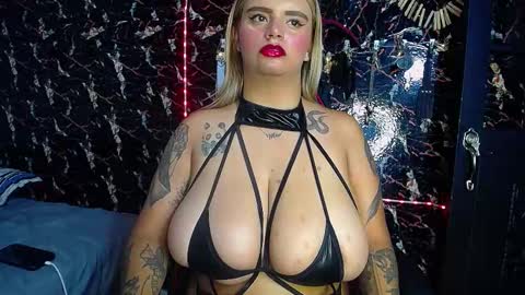 mia Independent model Thanks to everyone for your support online show from November 2025 08:21:01 PM