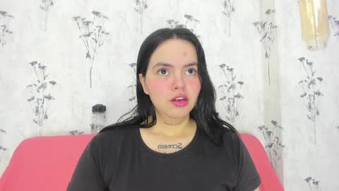 Mia  online show from January 2025 12:04:02 PM