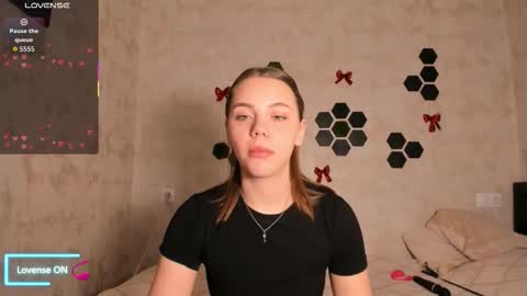 Snapshot of mia_com chatting on February 2026 05:28:02 AM Mia next stream Thursday 1400 UTC1 Friday 1400 UTC1 online show from February 2026 05:28:02 AM