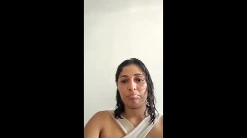 mia diamon online show from May 2026 06:07:02 PM