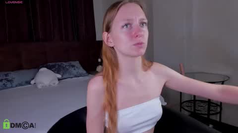 mia_e1fie online show from September 2025 08:25:01 AM