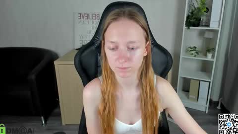 mia_e1fie online show from December 2025 09:18:02 AM