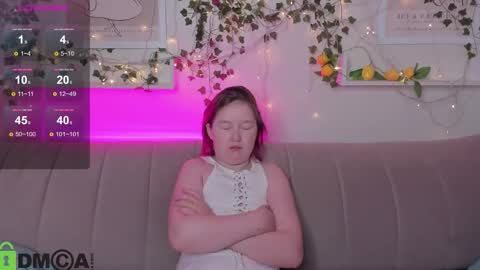 Mia online show from September 2025 02:48:02 AM