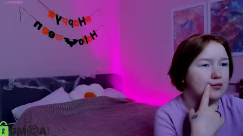 Mia online show from November 2025 01:59:01 AM