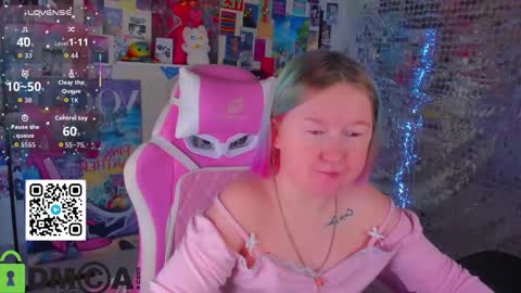 Mia online show from February 2026 06:06:01 AM