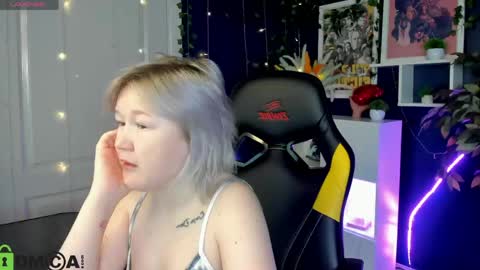 Snapshot of mia_ferd chatting on May 2026 03:01:02 AM Mia online show from May 2026 03:01:02 AM